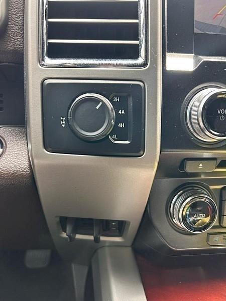 Ford F-150 4WD SuperCrew 145" King Ranch 2015