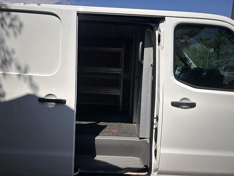 Nissan NV Cargo NV1500 Standard Roof V6 SV 2018