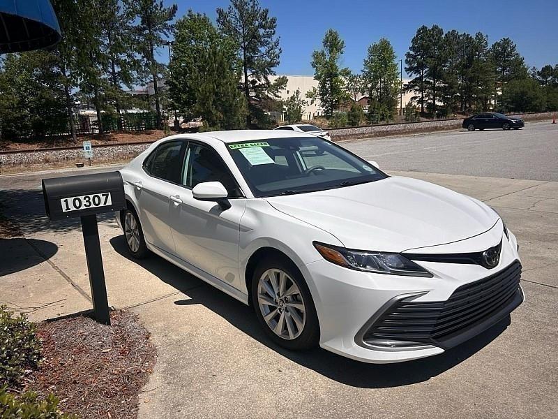Toyota Camry LE Auto (Natl) 2023