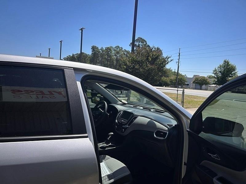 Chevrolet Equinox FWD 4dr LS w/1FL 2022