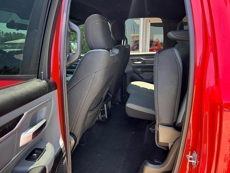 RAM 1500 Big Horn 4x2 Quad Cab 6'4" Box 2022
