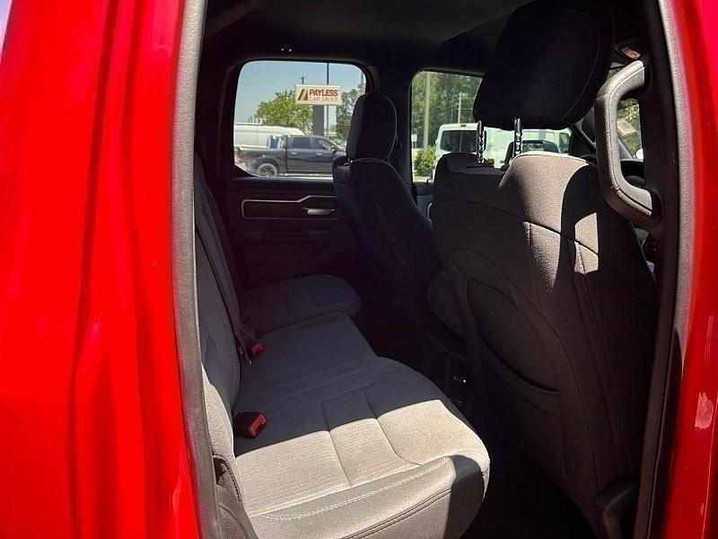 RAM 1500 Big Horn 4x2 Quad Cab 6'4" Box 2022