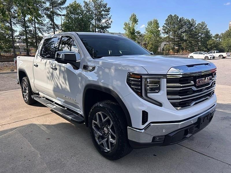 GMC Sierra 1500 4WD Crew Cab 147" SLT 2024