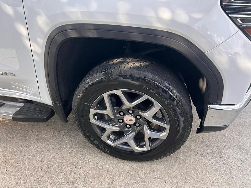 GMC Sierra 1500 4WD Crew Cab 147" SLT 2024