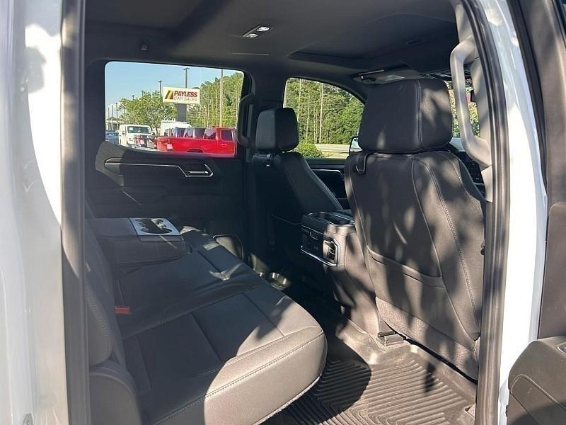 GMC Sierra 1500 4WD Crew Cab 147" SLT 2024