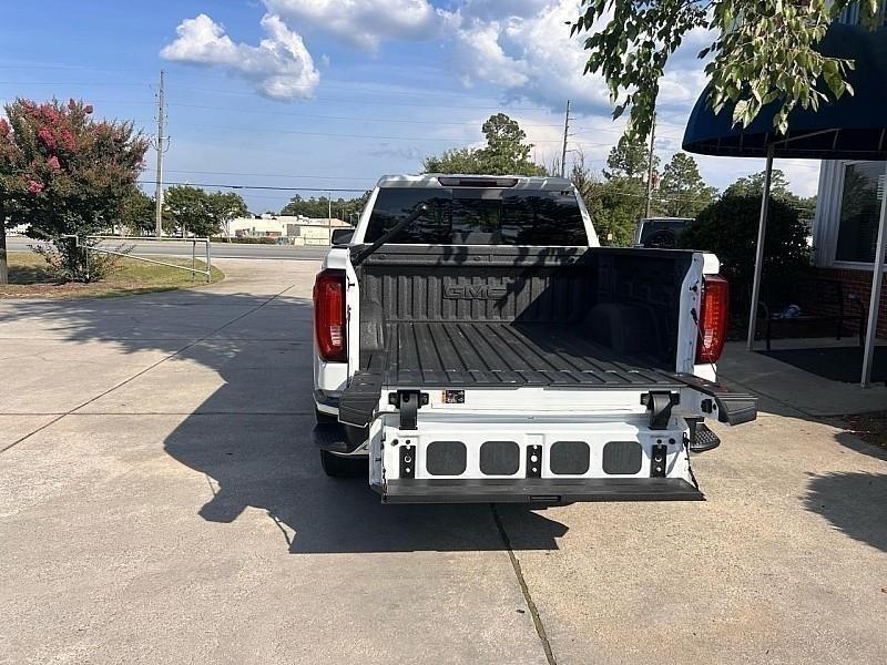 GMC Sierra 1500 4WD Crew Cab 147" SLT 2024