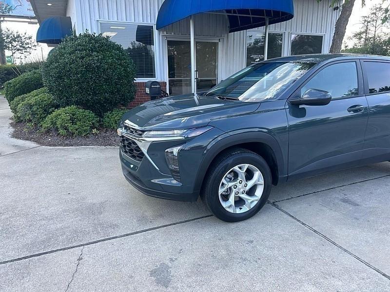 Chevrolet Trax FWD 4dr LS 2025