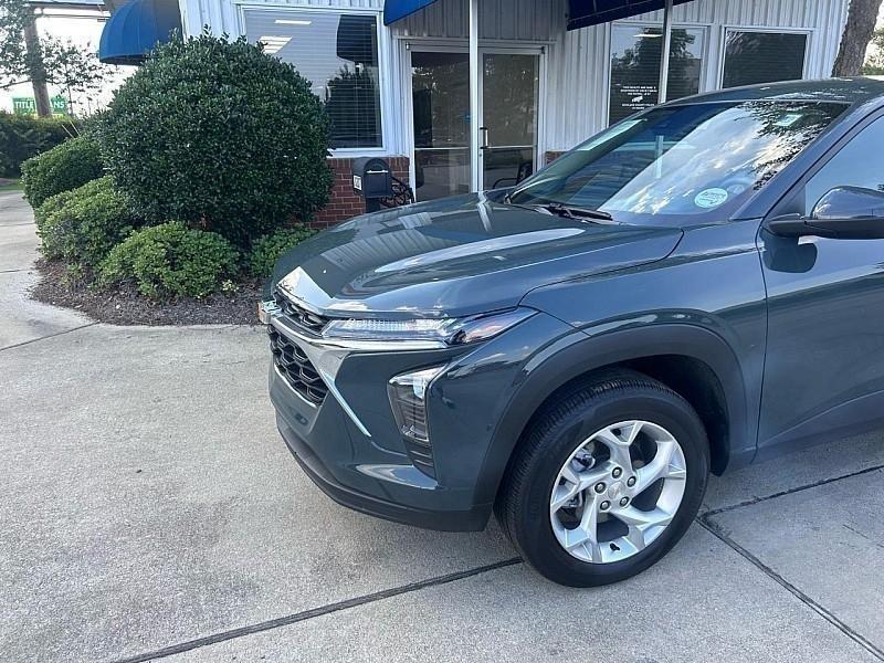 Chevrolet Trax FWD 4dr LS 2025