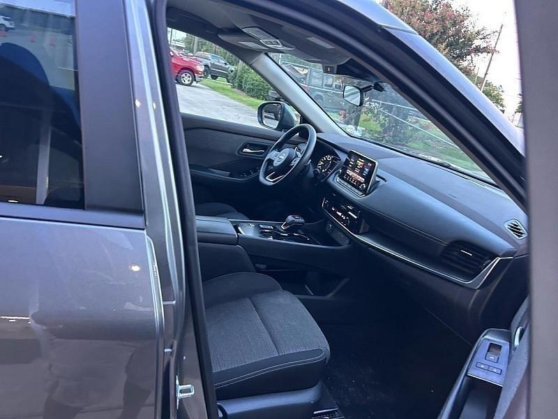 Nissan Rogue FWD SV 2022