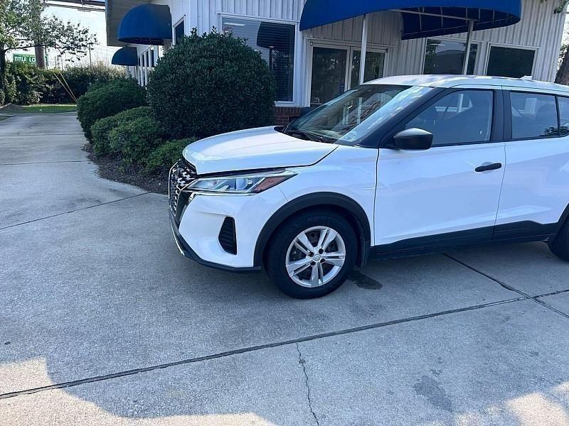 Nissan Kicks Play S FWD 2025