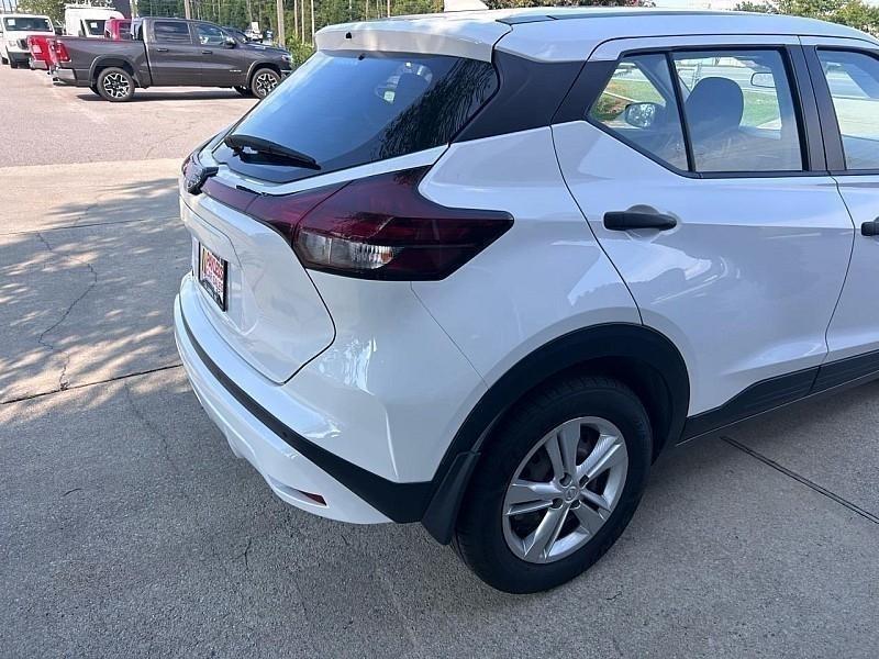Nissan Kicks Play S FWD 2025
