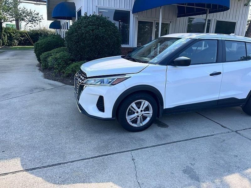 Nissan Kicks Play S FWD 2025