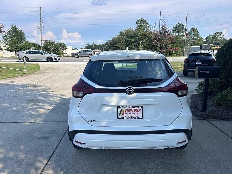 Nissan Kicks Play S FWD 2025