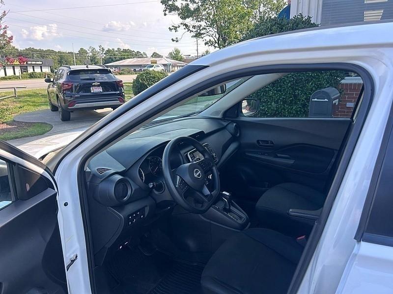 Nissan Kicks Play S FWD 2025