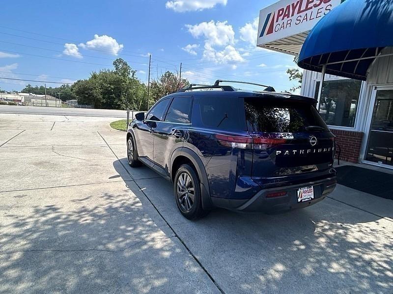 Nissan Pathfinder SV 2WD 2022