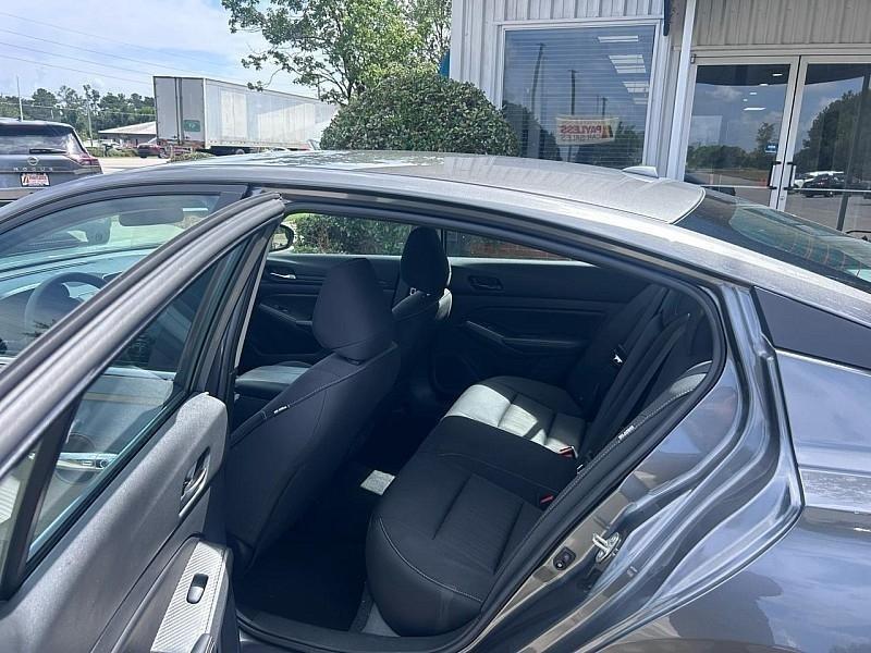 Nissan Altima SV FWD 2025