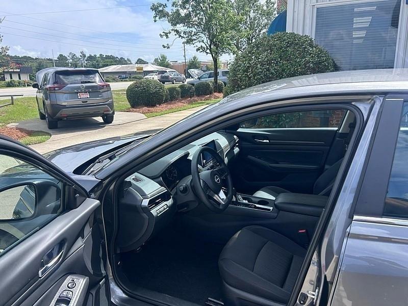 Nissan Altima SV FWD 2025