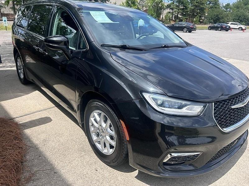 Chrysler Pacifica Touring L FWD 2023