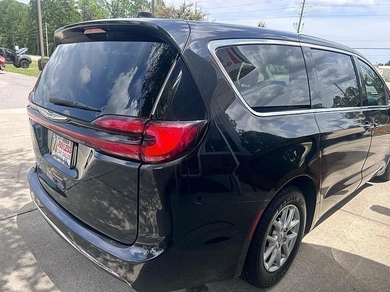 Chrysler Pacifica Touring L FWD 2023
