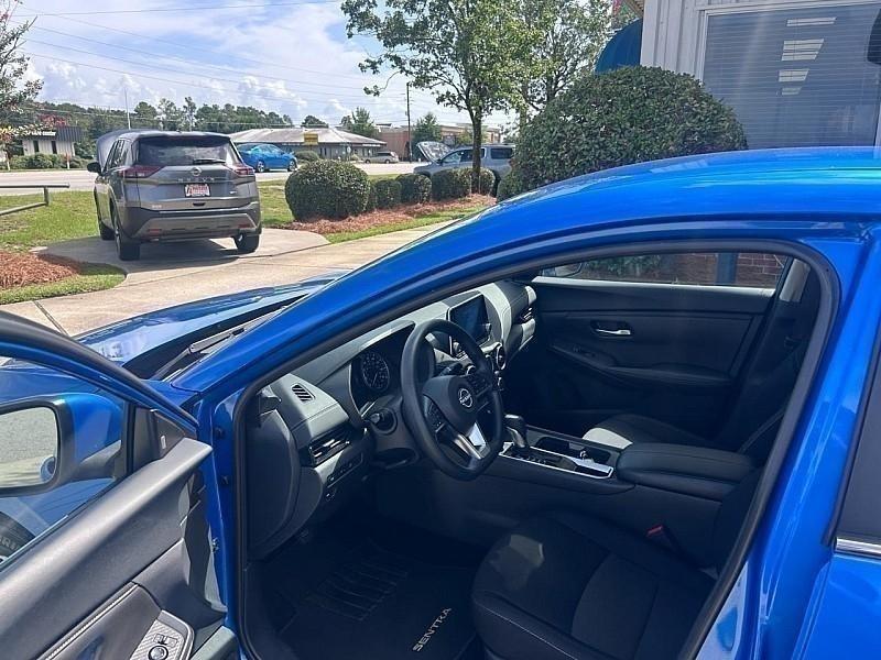 Nissan Sentra SV CVT 2025