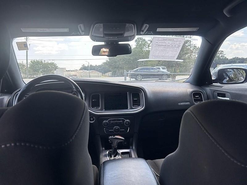 Dodge Charger photo 19