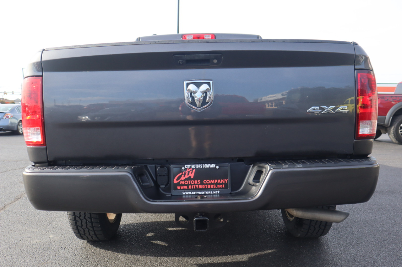 RAM 1500 Express 4x4 Quad Cab 6'4" Box 2018 RAM 1500 Express 4x4 Quad Cab 6'4" Box 2018