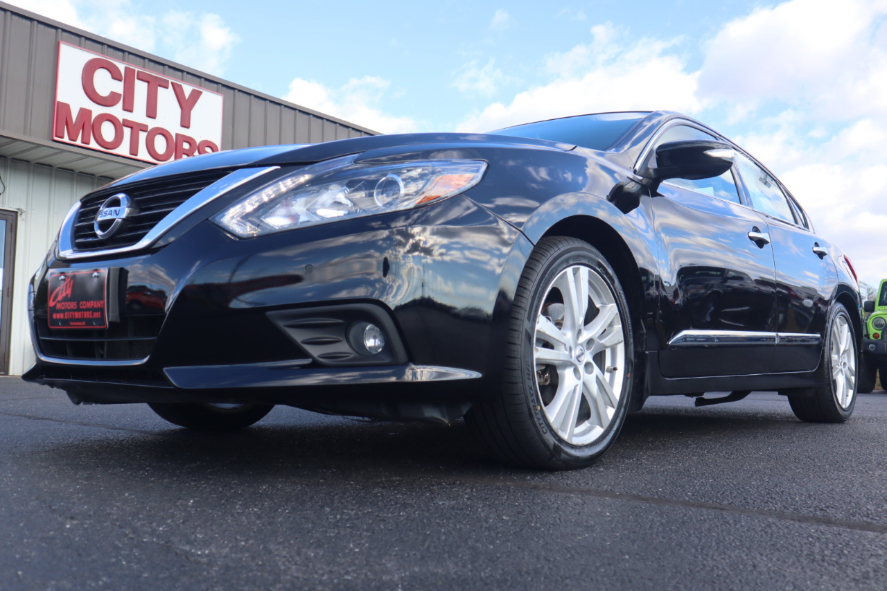 Nissan Altima 3.5 SL Sedan 2017 Nissan Altima 3.5 SL Sedan 2017