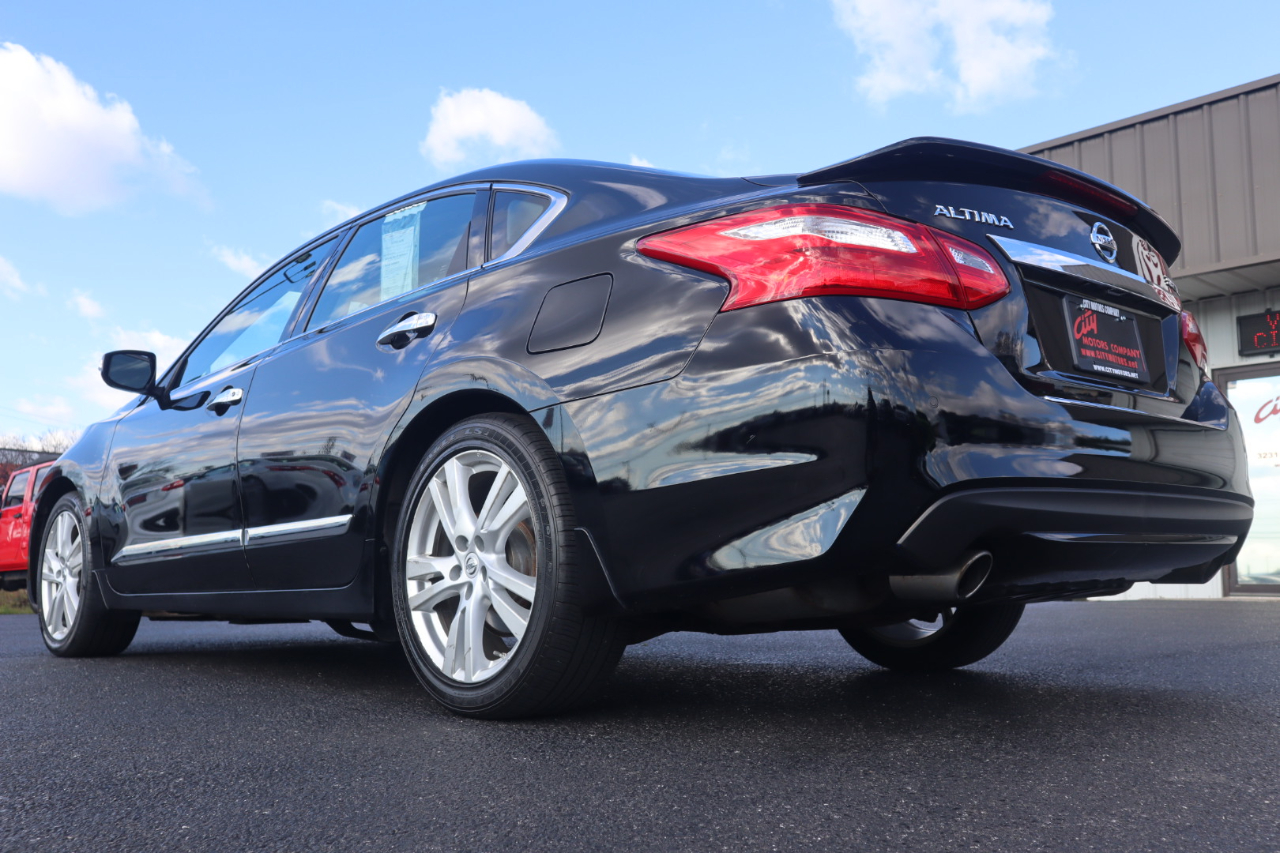 Nissan Altima 3.5 SL Sedan 2017 Nissan Altima 3.5 SL Sedan 2017