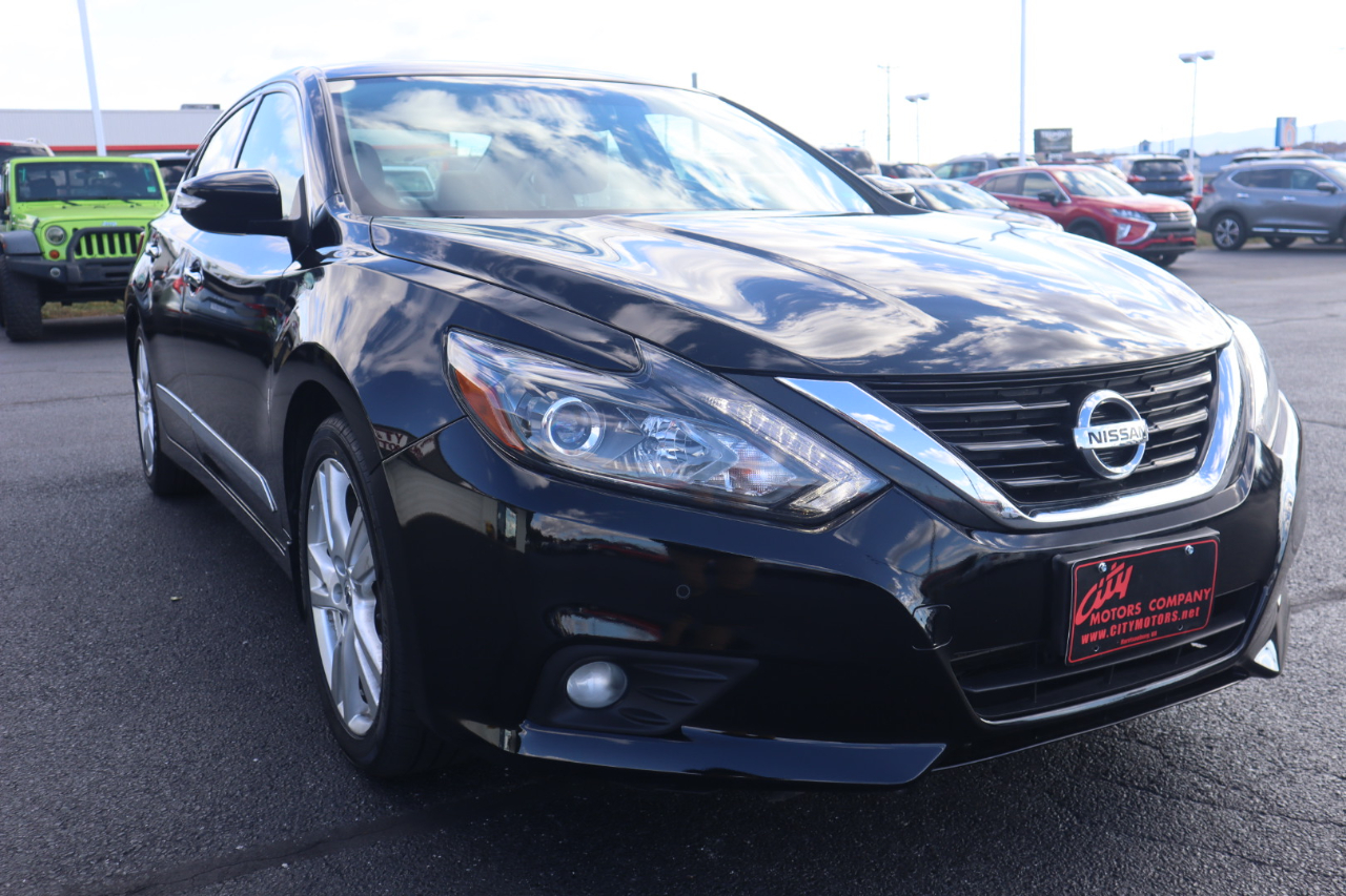 Nissan Altima 3.5 SL Sedan 2017 Nissan Altima 3.5 SL Sedan 2017