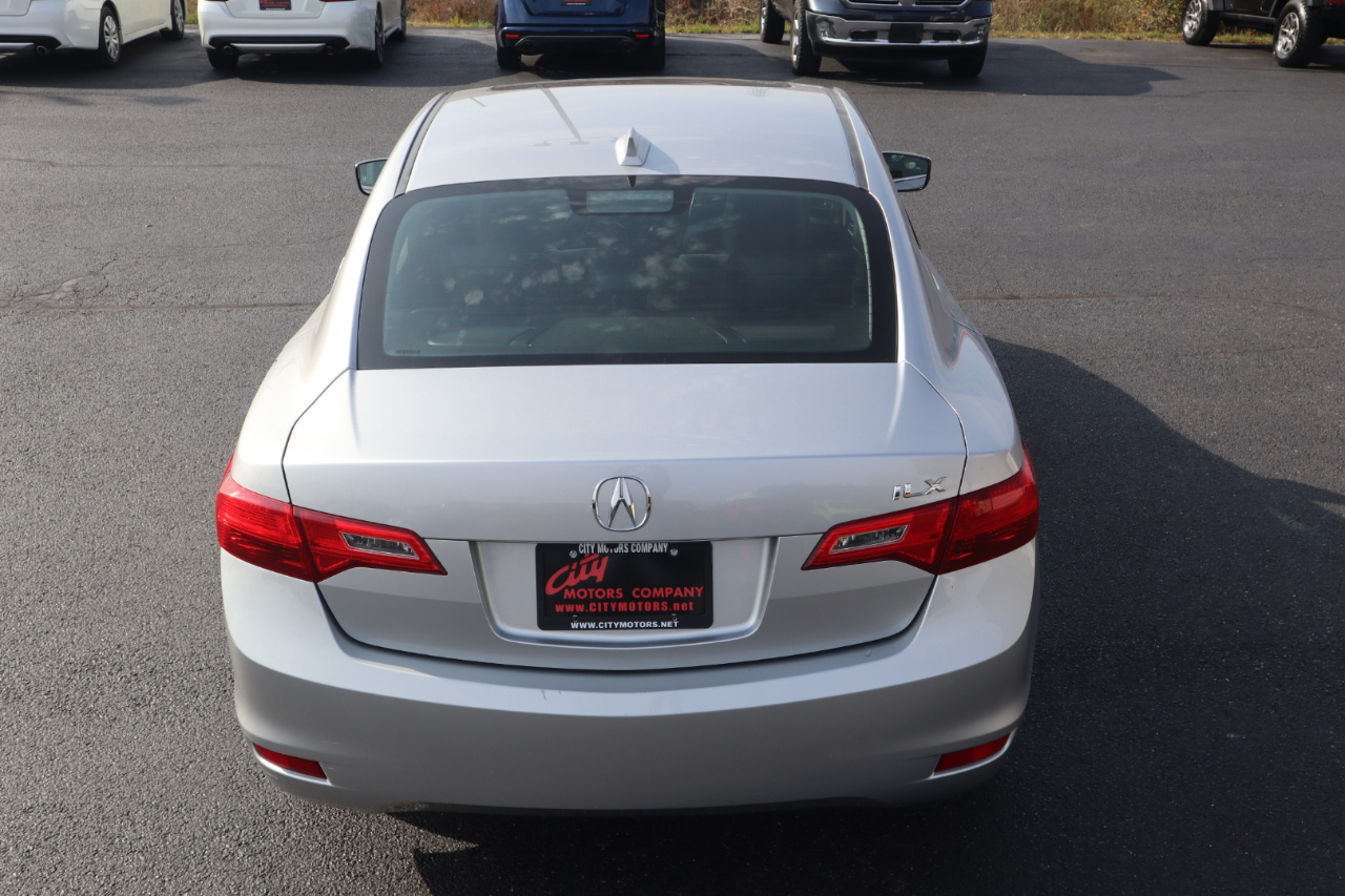 Acura ILX 4dr Sdn 2.0L Premium Pkg 2013
