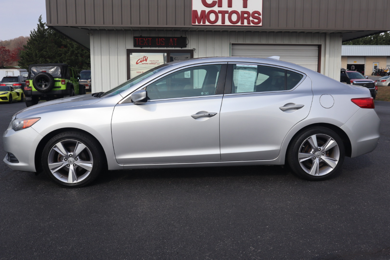 Acura ILX 4dr Sdn 2.0L Premium Pkg 2013