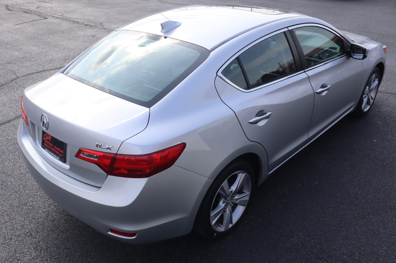 Acura ILX 4dr Sdn 2.0L Premium Pkg 2013