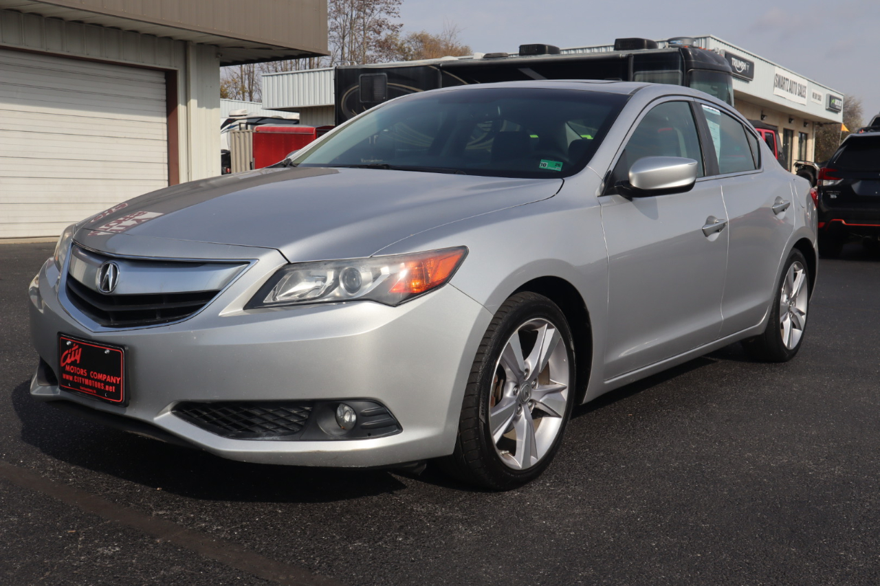 Acura ILX 4dr Sdn 2.0L Premium Pkg 2013