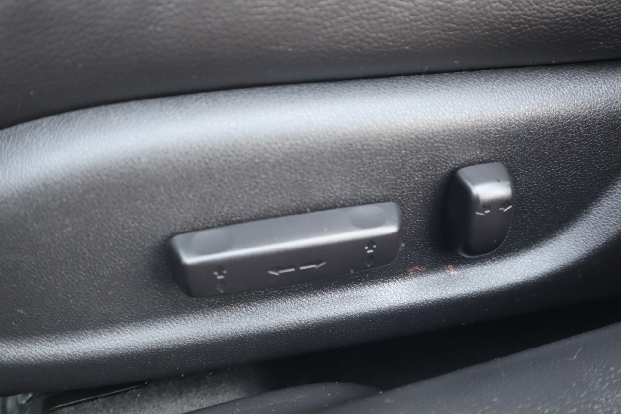 Acura ILX 4dr Sdn 2.0L Premium Pkg 2013