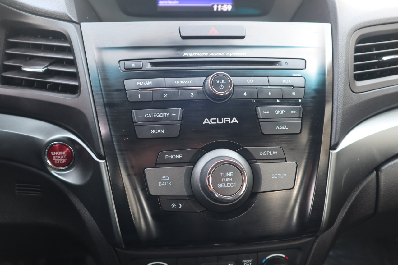 Acura ILX 4dr Sdn 2.0L Premium Pkg 2013