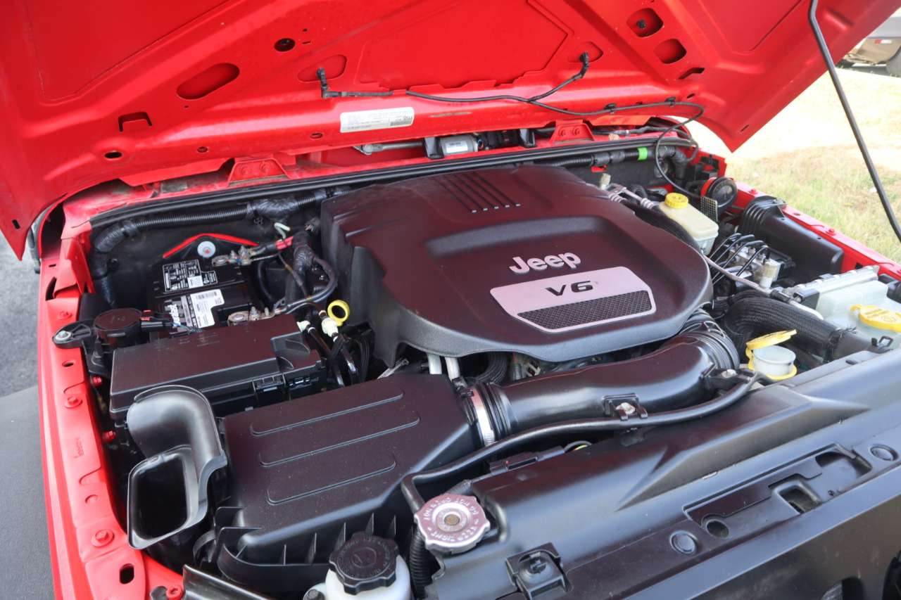 Jeep Wrangler Unlimited 4WD 4dr Sport 2016