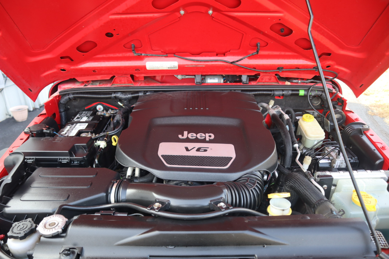 Jeep Wrangler Unlimited 4WD 4dr Sport 2016