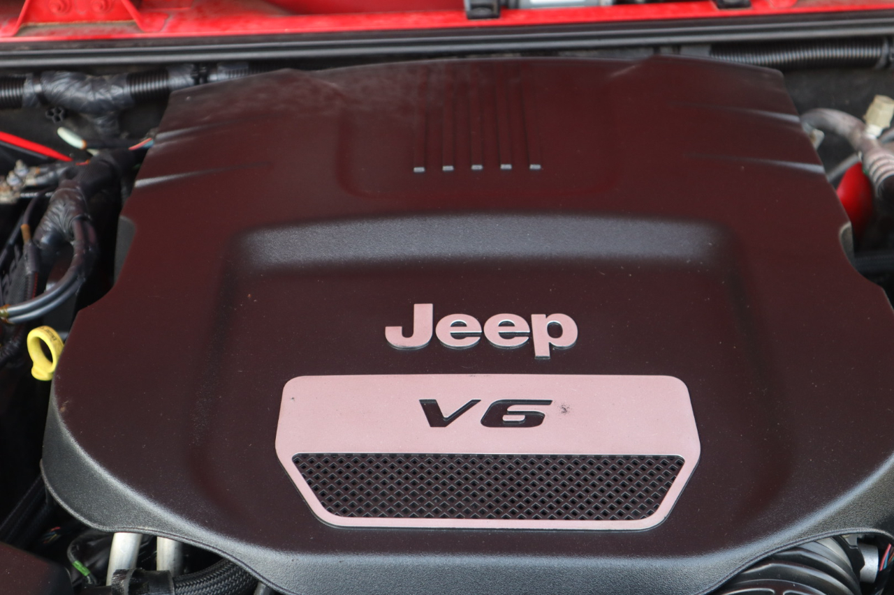 Jeep Wrangler Unlimited 4WD 4dr Sport 2016