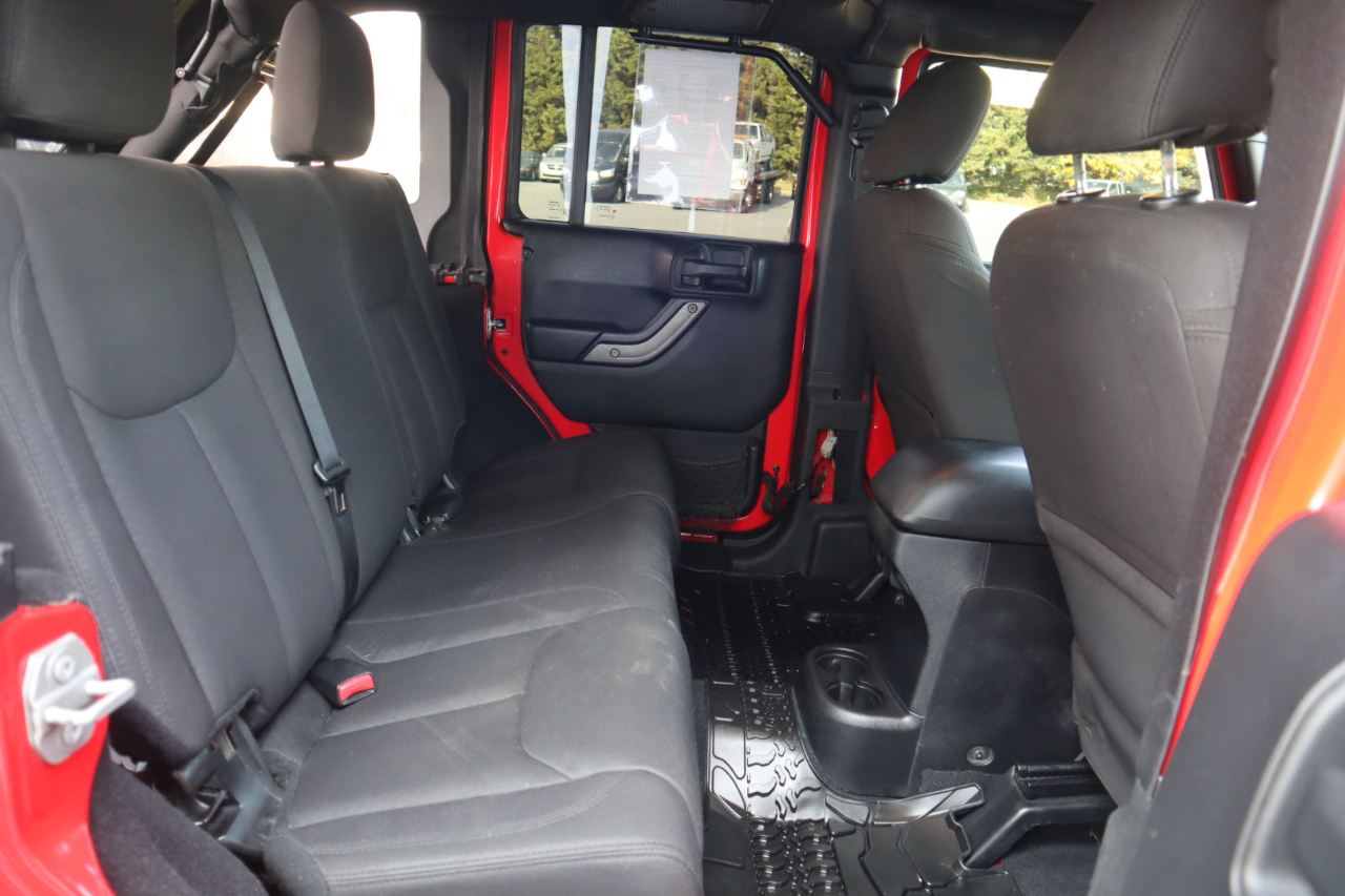 Jeep Wrangler Unlimited 4WD 4dr Sport 2016