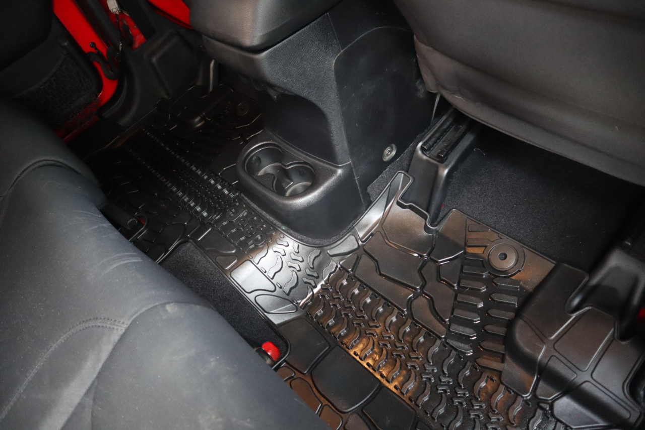 Jeep Wrangler Unlimited 4WD 4dr Sport 2016