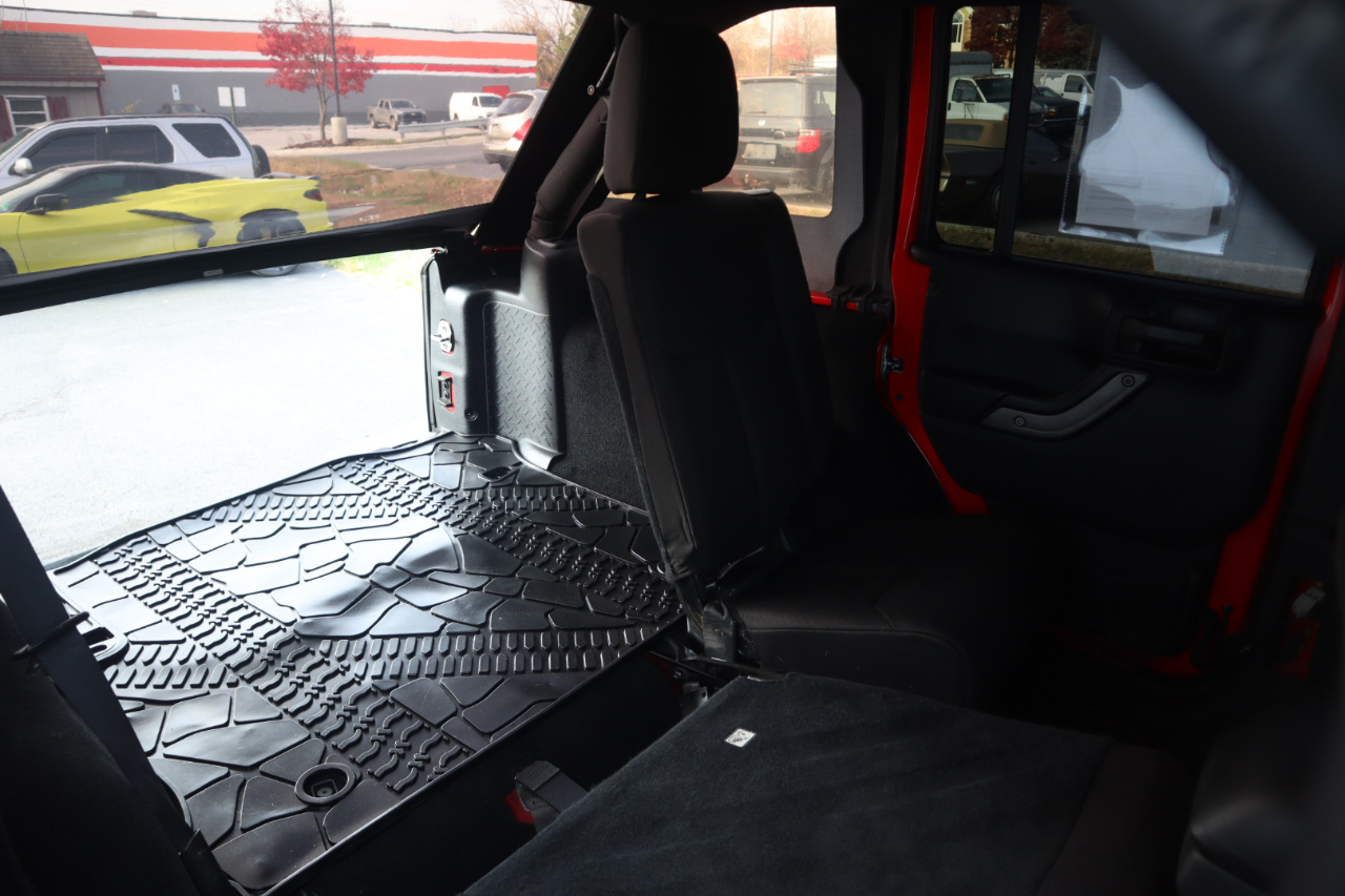 Jeep Wrangler Unlimited 4WD 4dr Sport 2016