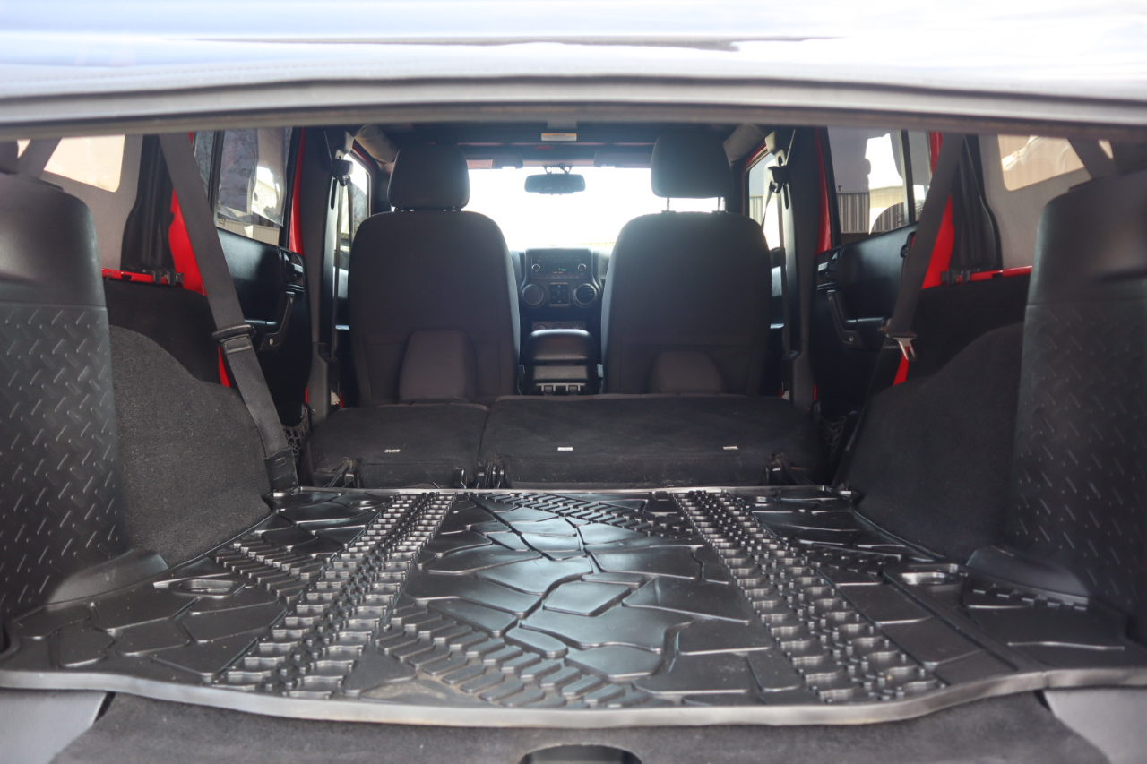 Jeep Wrangler Unlimited 4WD 4dr Sport 2016