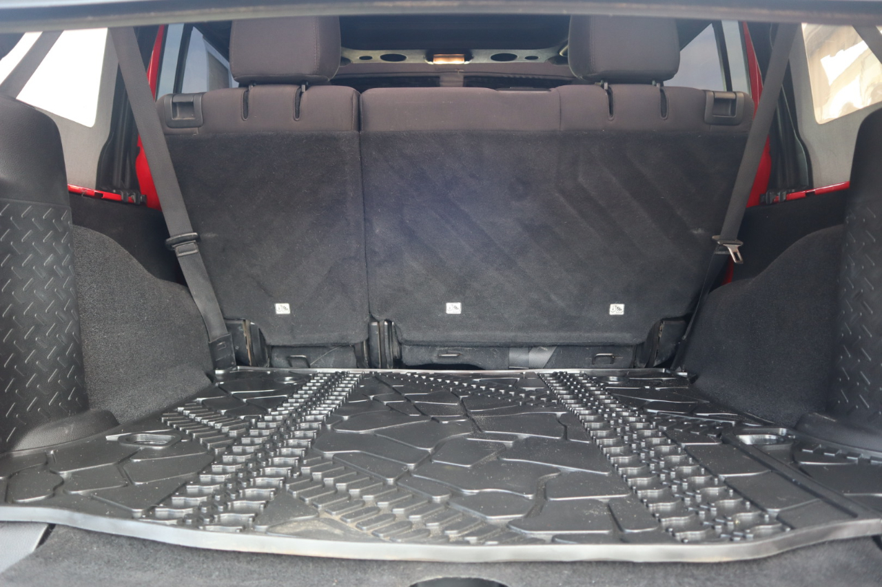 Jeep Wrangler Unlimited 4WD 4dr Sport 2016