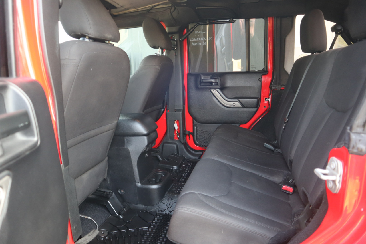 Jeep Wrangler Unlimited 4WD 4dr Sport 2016