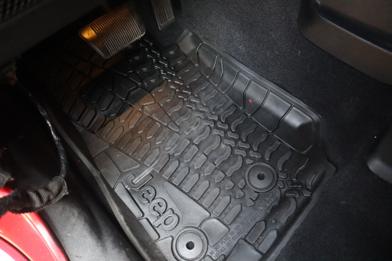 Jeep Wrangler Unlimited 4WD 4dr Sport 2016