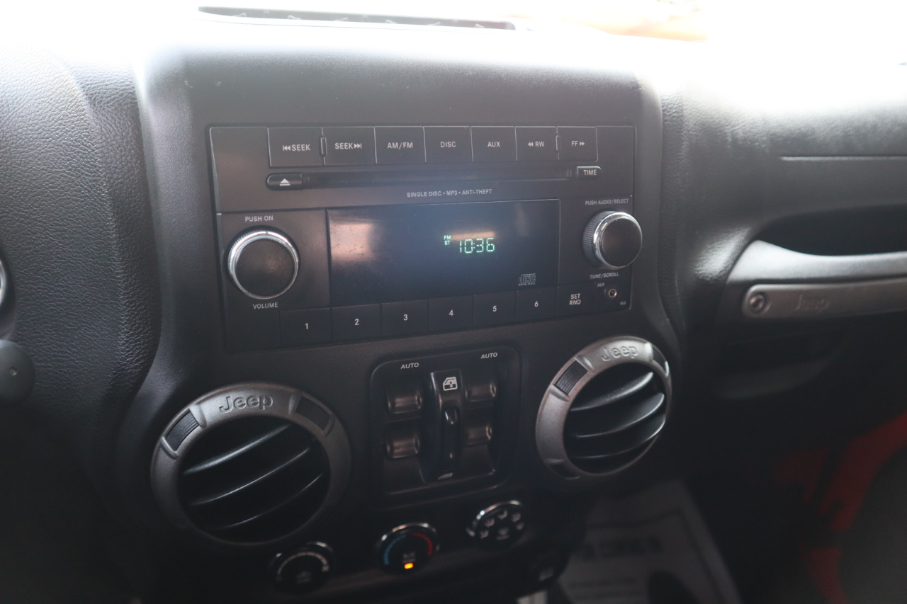 Jeep Wrangler Unlimited 4WD 4dr Sport 2016