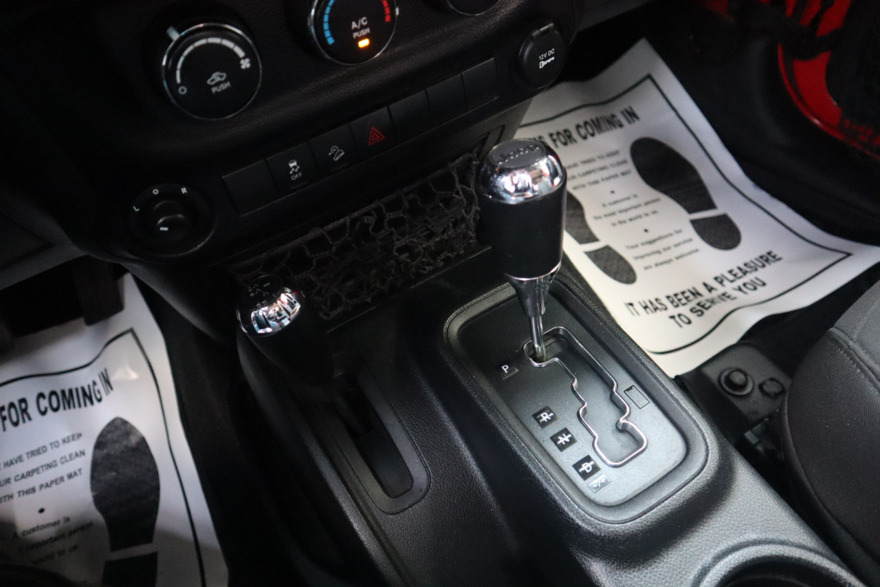 Jeep Wrangler Unlimited 4WD 4dr Sport 2016