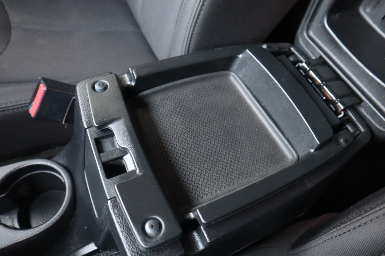 Jeep Wrangler Unlimited 4WD 4dr Sport 2016