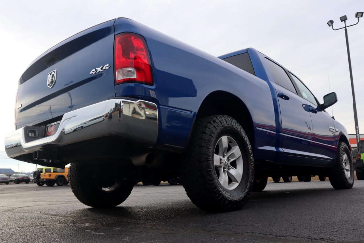 RAM 1500 Classic SLT 4x4 Crew Cab 6'4" Box 2019