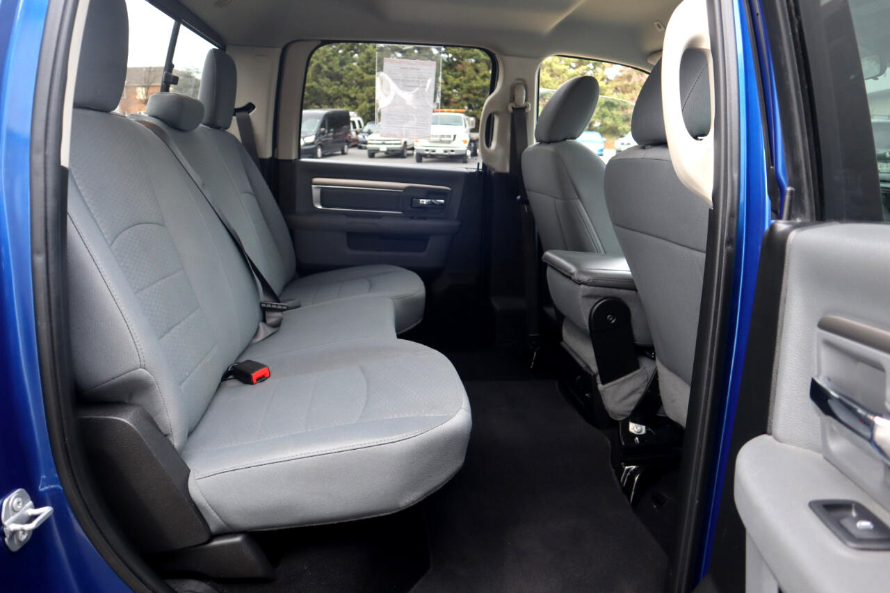 RAM 1500 Classic SLT 4x4 Crew Cab 6'4" Box 2019